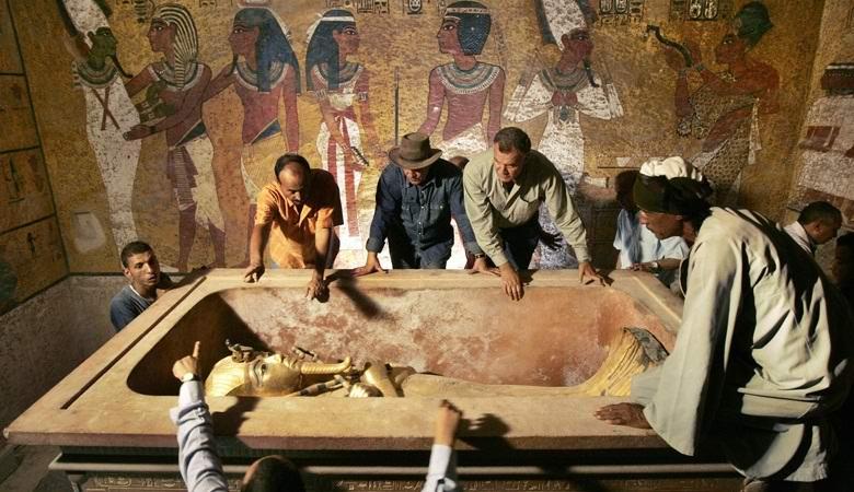 «Проклятие мумий» едва не настигло опытного египетского археолога