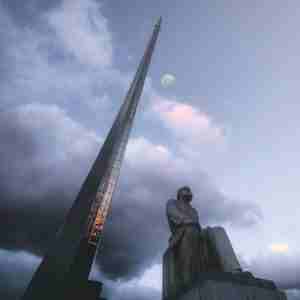 Монумент «Покорителям космоса» на ВДНХ. zodyakuz