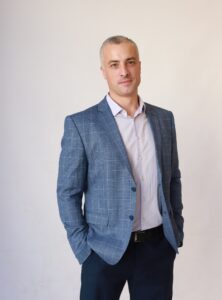 Хиромантия – это анализ личности и судьбы человека по линиям на его руке. На…