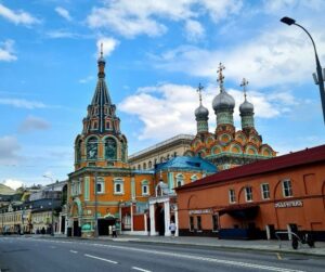 Бесплатная экскурсия «Замоскворечье: от слободы овчинников до модерна» Эта экскурсия будет словно цветное лоскутное…